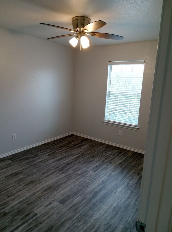 11103 Snake Cyn - Photo 3 of 14