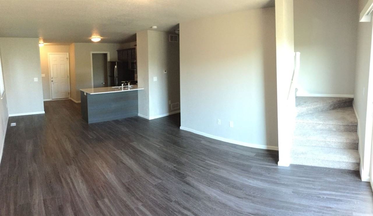 112 W Hills Ln - Photo 3 of 8