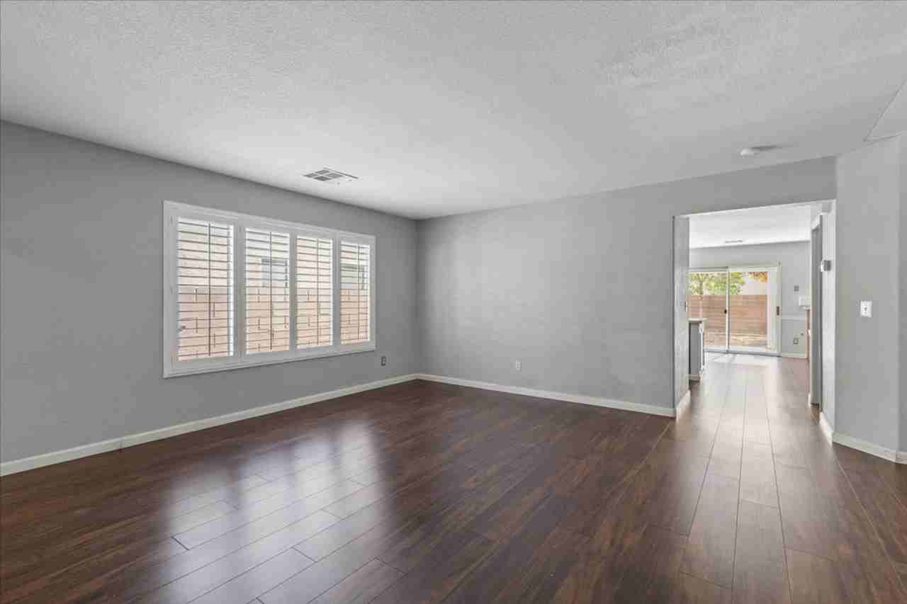 1312 Paraiso St - Photo 5 of 23