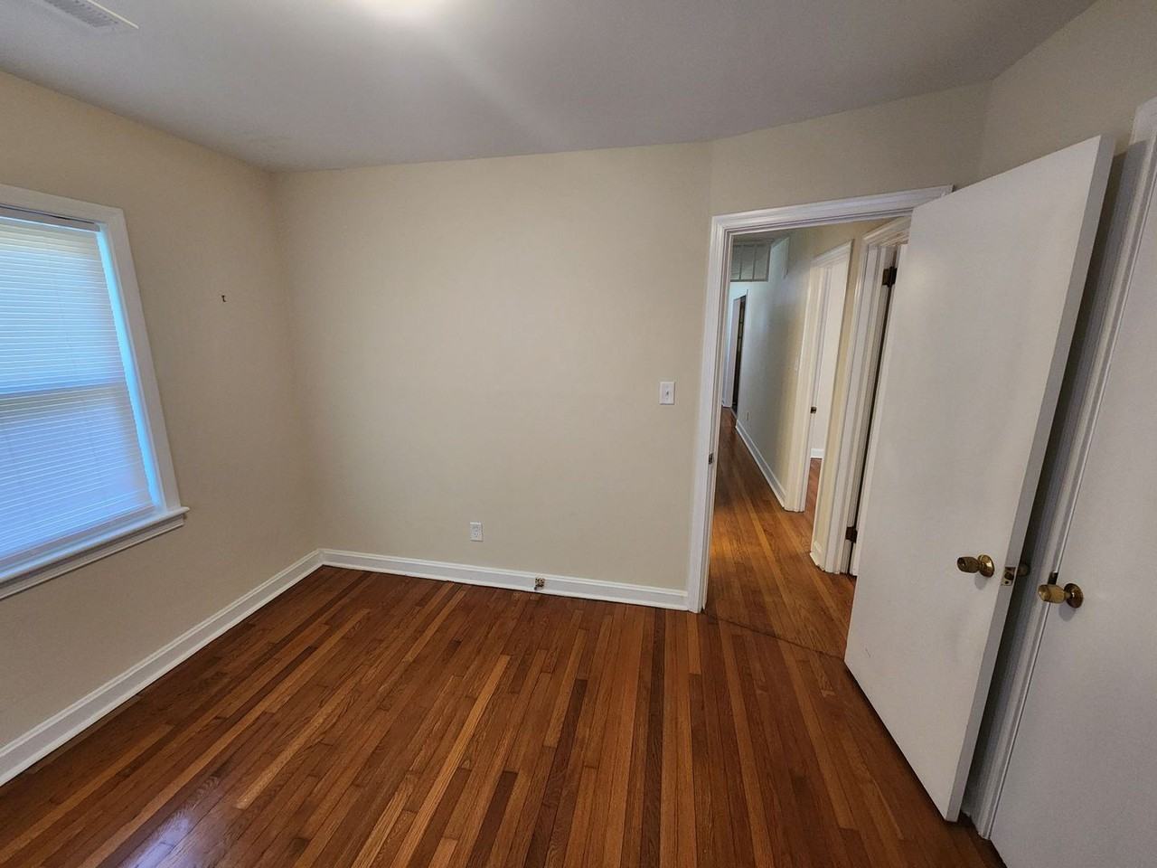 1135 Normandale Ave E - Photo 2 of 7