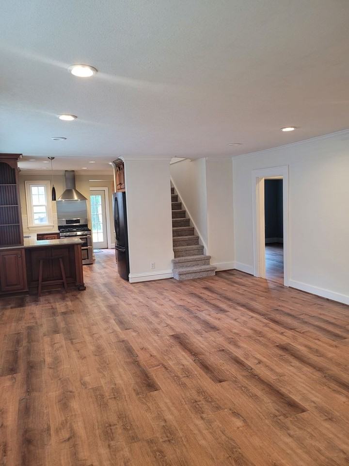 110 S Garth Ave - Photo 3 of 31