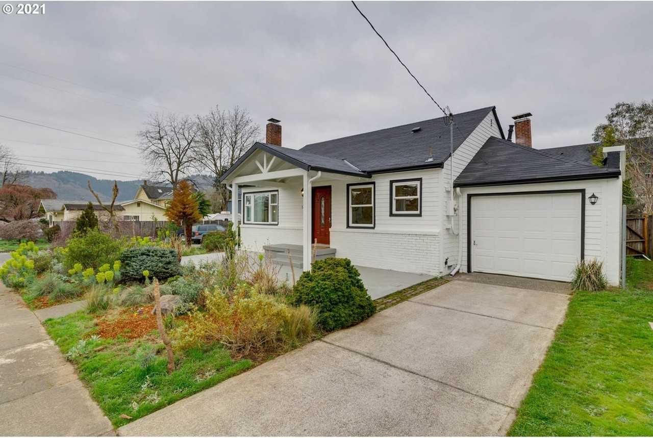 6807 N Tyler Ave - Photo 2 of 21