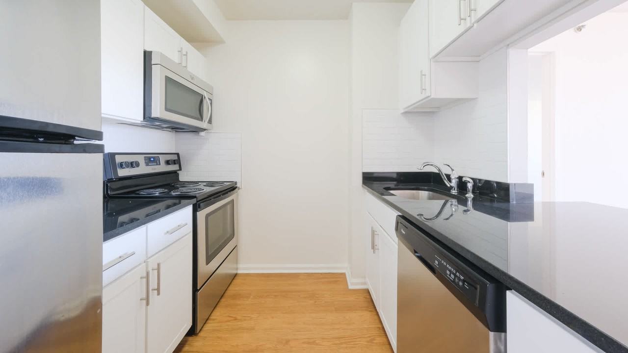 77 Park Avenue - Photo 6 of 50