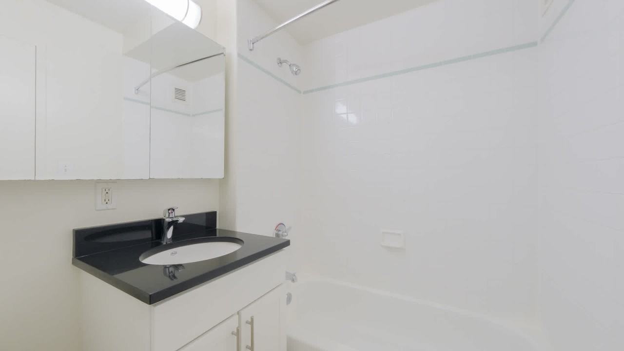 77 Park Avenue - Photo 7 of 50