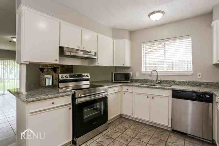 312 Virginia Ln - Photo 3 of 17