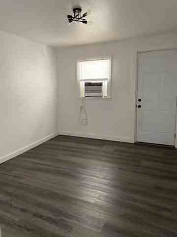 120 N 16th St #2 - Photo 4 of 10