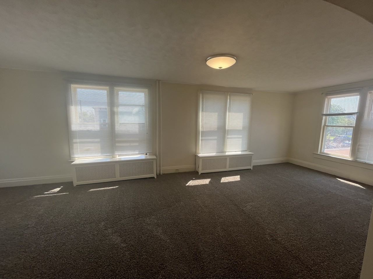 400 S 10th St #2 - Photo 3 of 19