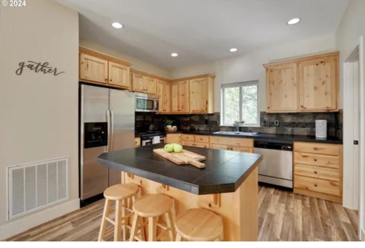 239 Mount Rainier Loop #NA - Photo 5 of 8