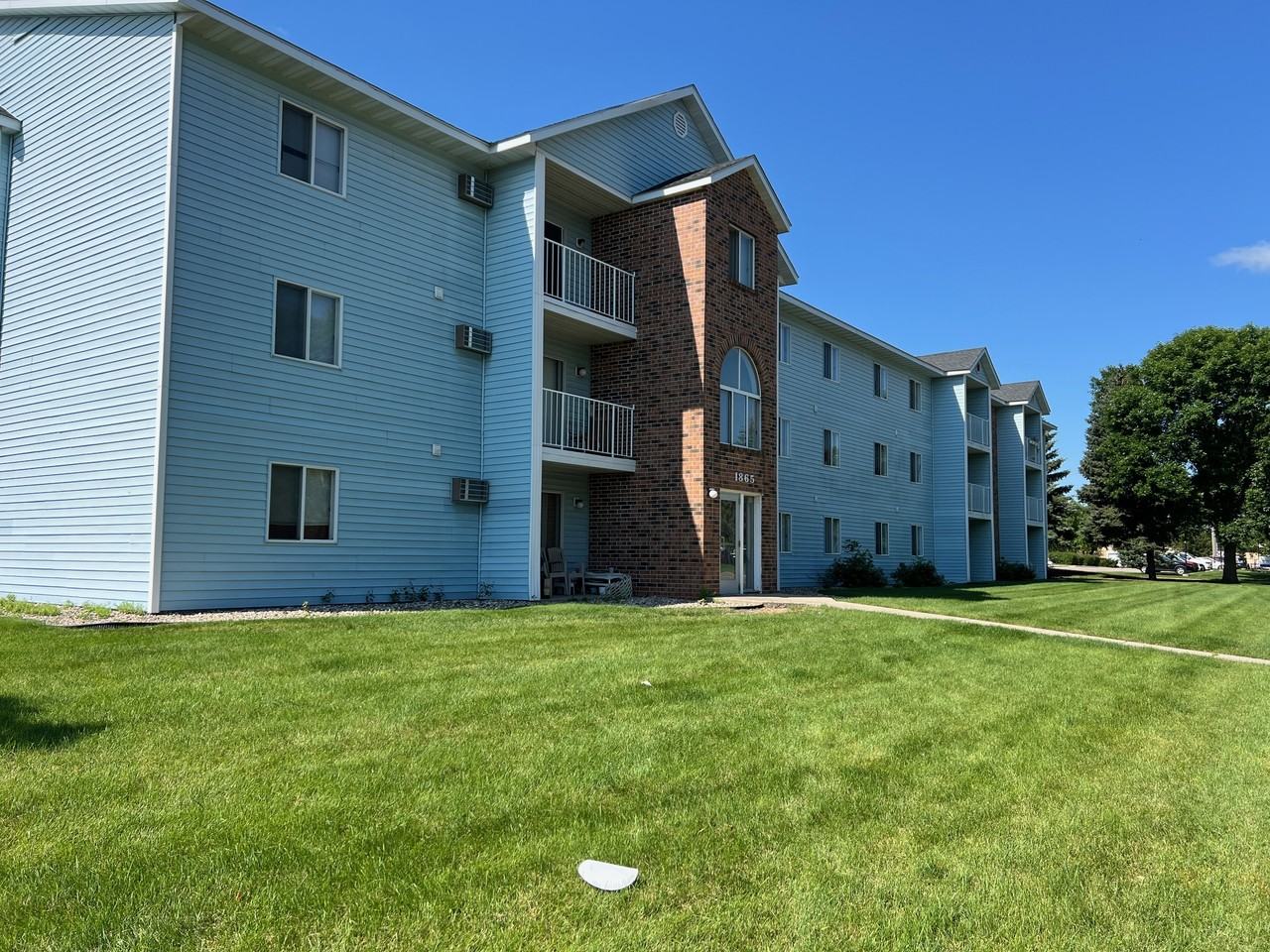 1865 Northway Dr #16 - Photo 2 of 12