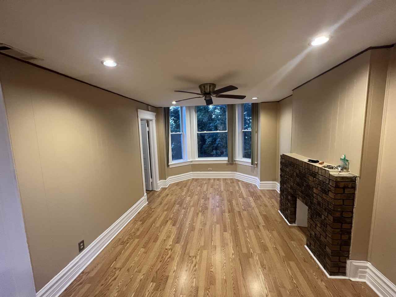 2802 S Emerald Ave #2ndFL - Photo 5 of 15