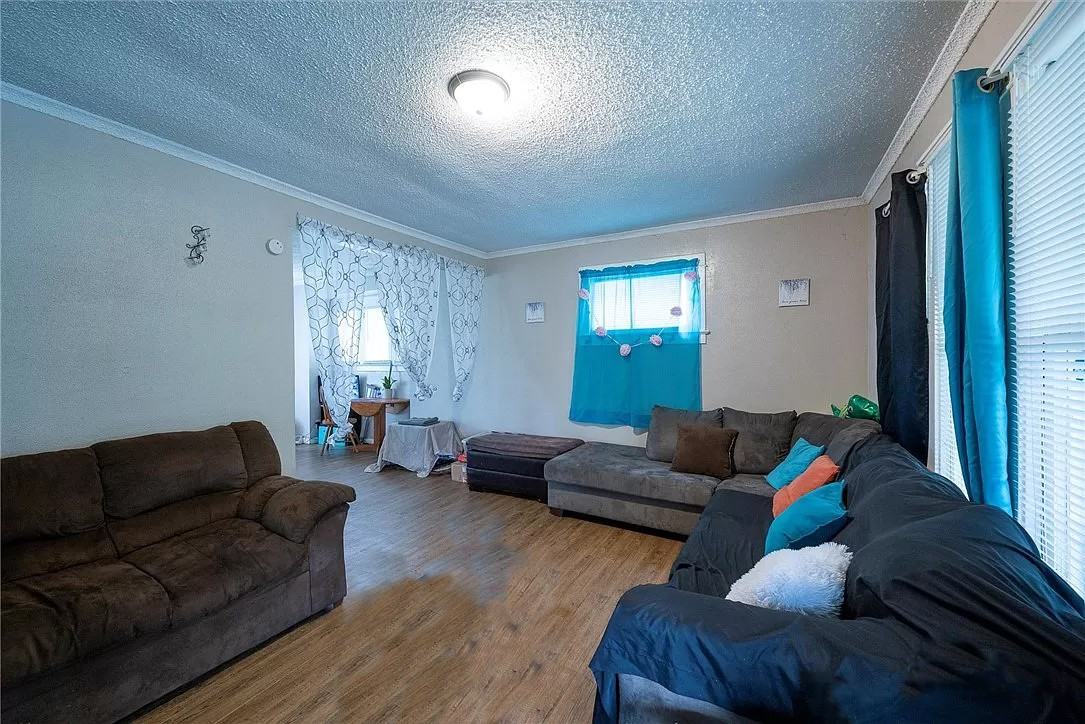 729 Utah St #NA - Photo 2 of 11