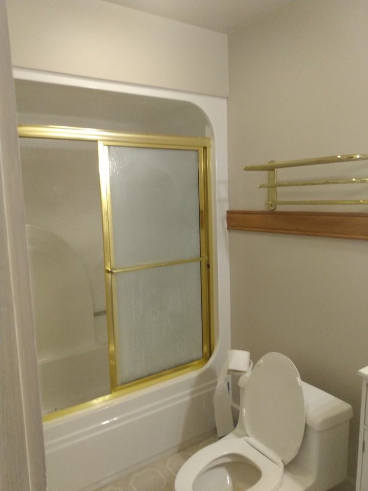 129 2nd Ave Ne #A - Photo 3 of 4