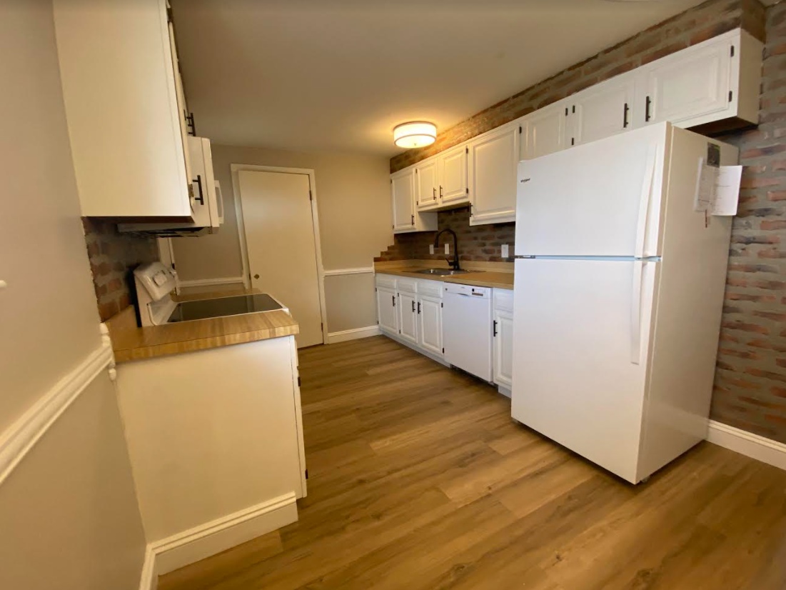 775 Maurine Dr #NA - Photo 3 of 10