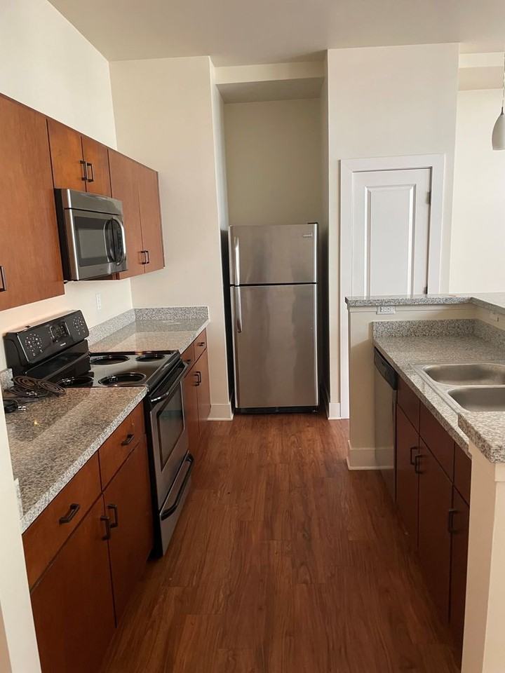 333 Penn Apartments - Photo 4 of 45