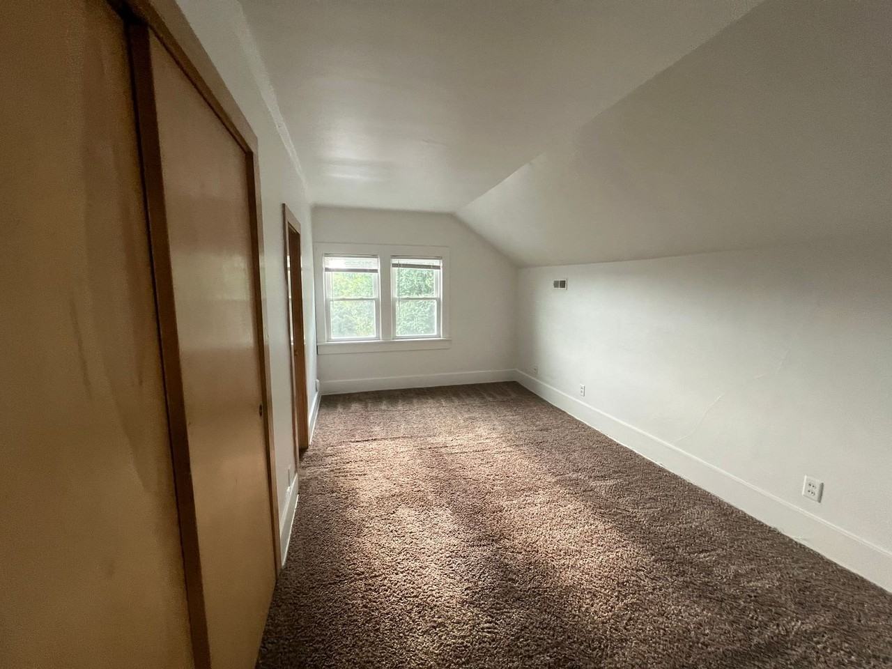 3105 S. 12th - Photo 3 of 12