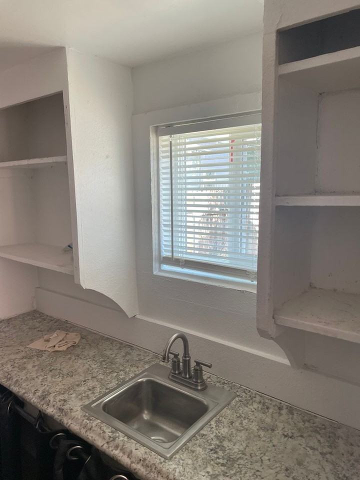 Convenient Living Awaits: Spacious Units Near Essential Amenities and Freeway Access - Photo 7 of 7