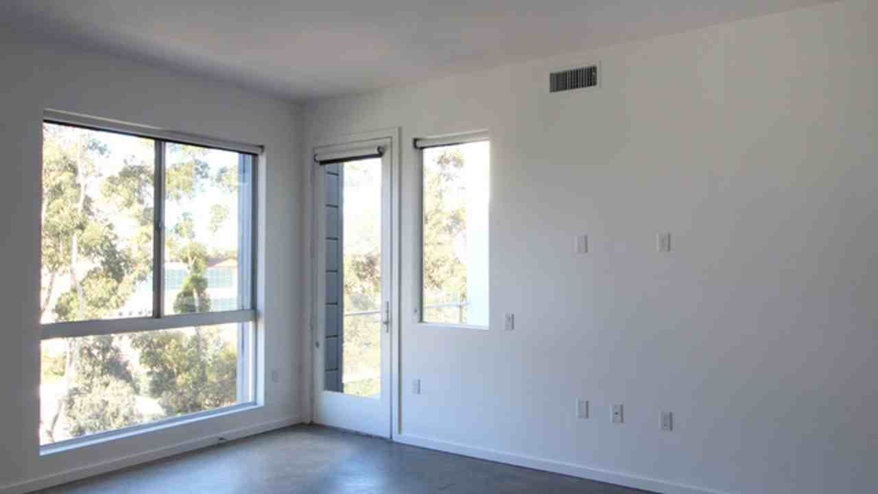 Crest-Urban Apartments - Photo 4 of 21