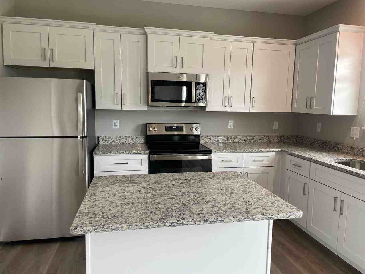 9130 Sw 2nd St - Photo 7 of 16