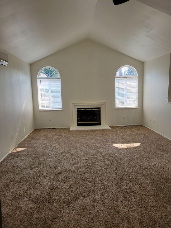 10995 Lobelia Ave Nw - Photo 2 of 13