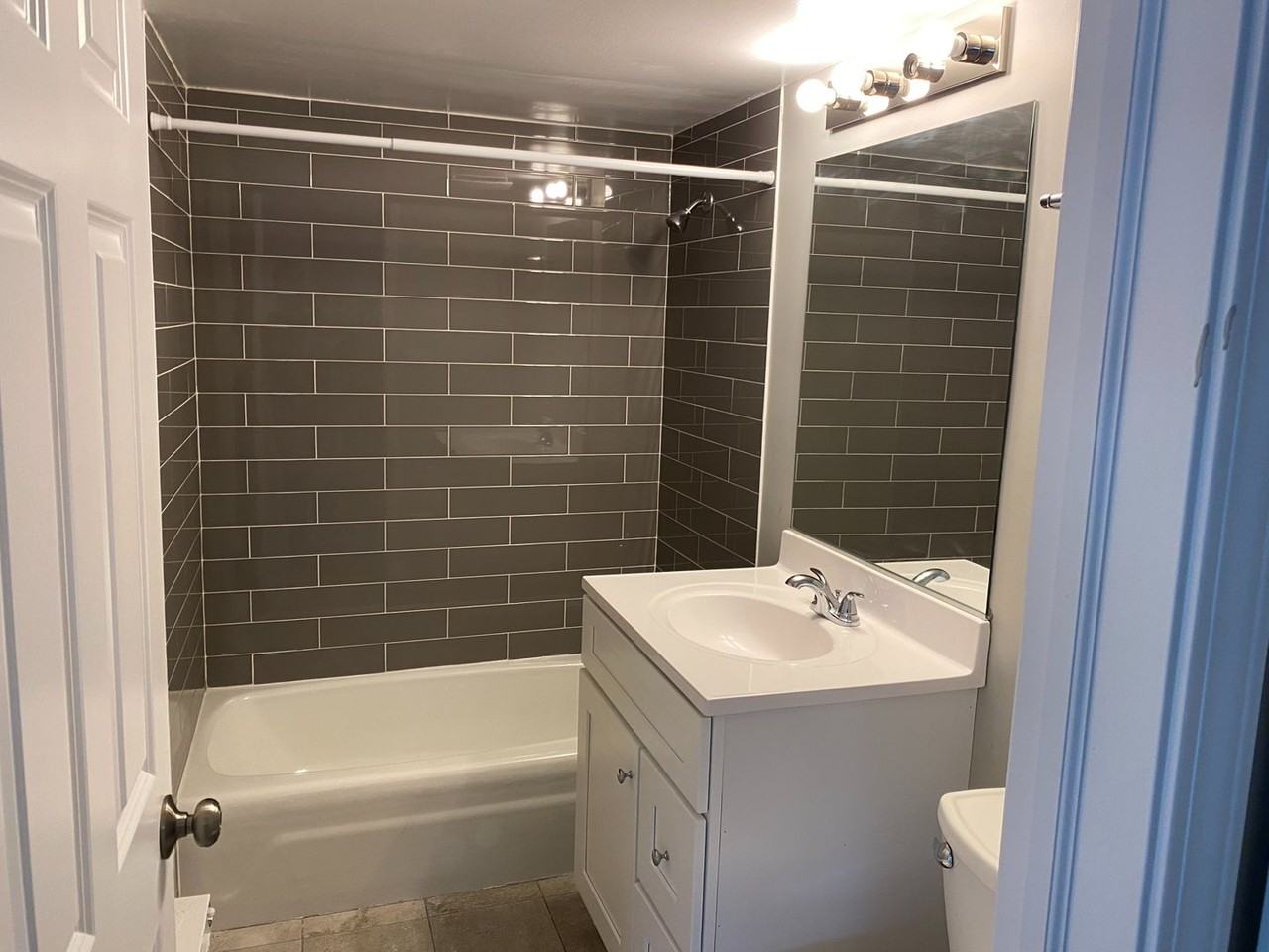 315-329 Kimbell Apartments - Photo 2 of 25