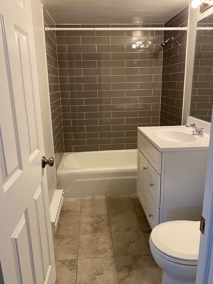 315-329 Kimbell Apartments - Photo 3 of 25