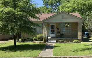 featured image of 216 S Valentine St