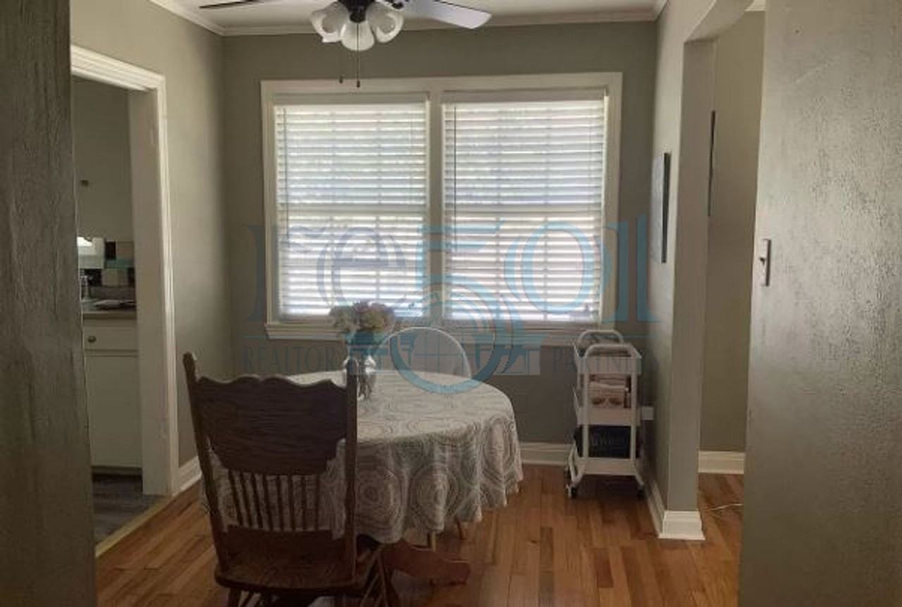 216 S Valentine St - Photo 5 of 24