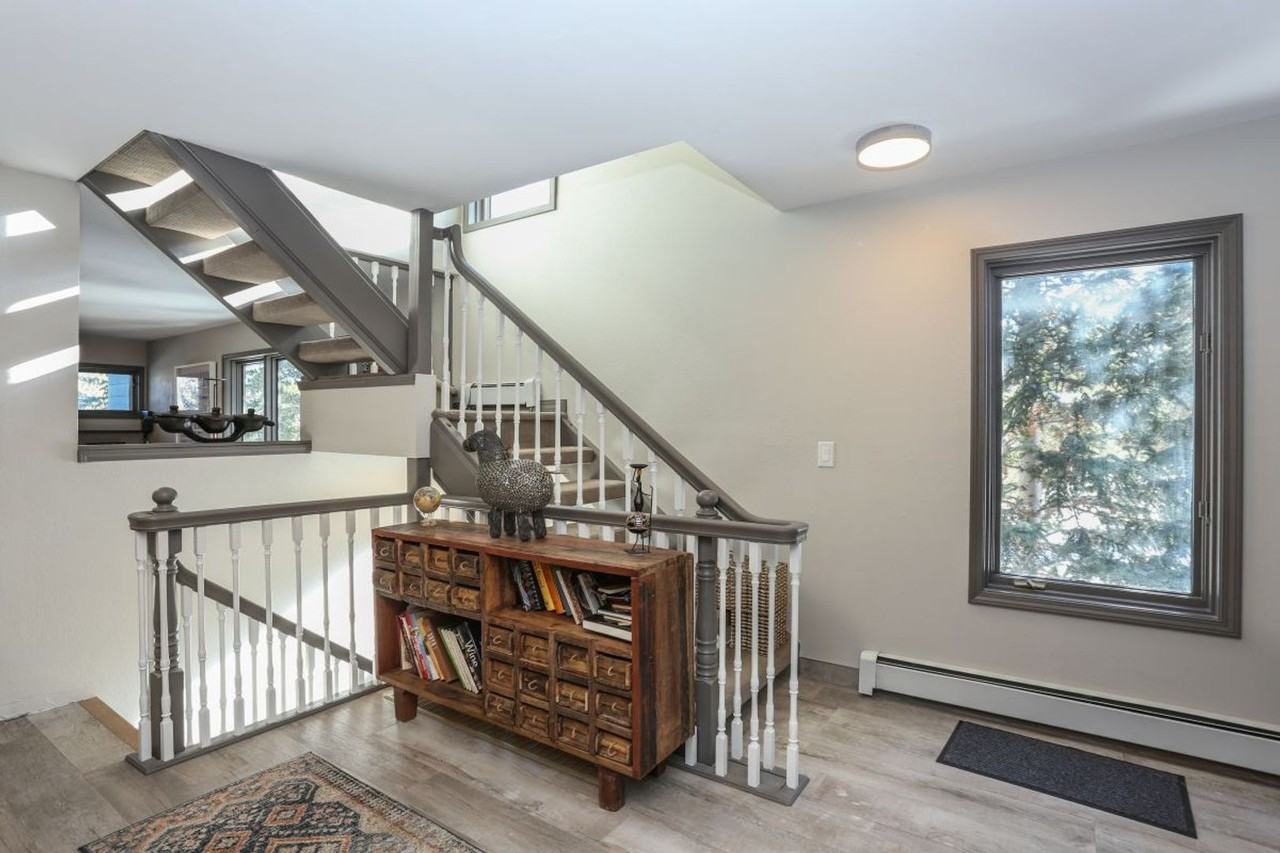 1 Mount Royal Dr - Photo 7 of 29
