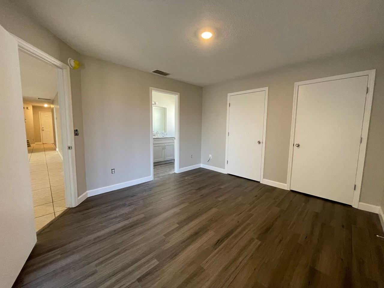 2608 Icabod Ct - Photo 2 of 20