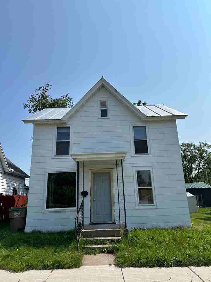 7 N State St - Photo 2 of 18