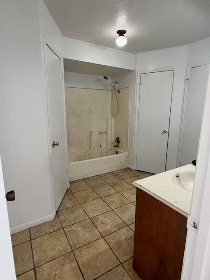 1011 Shellfish Dr - Photo 6 of 12