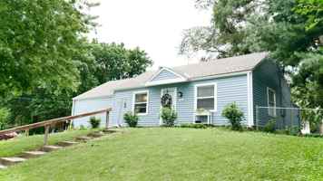 featured image of 5201 Forest Ave