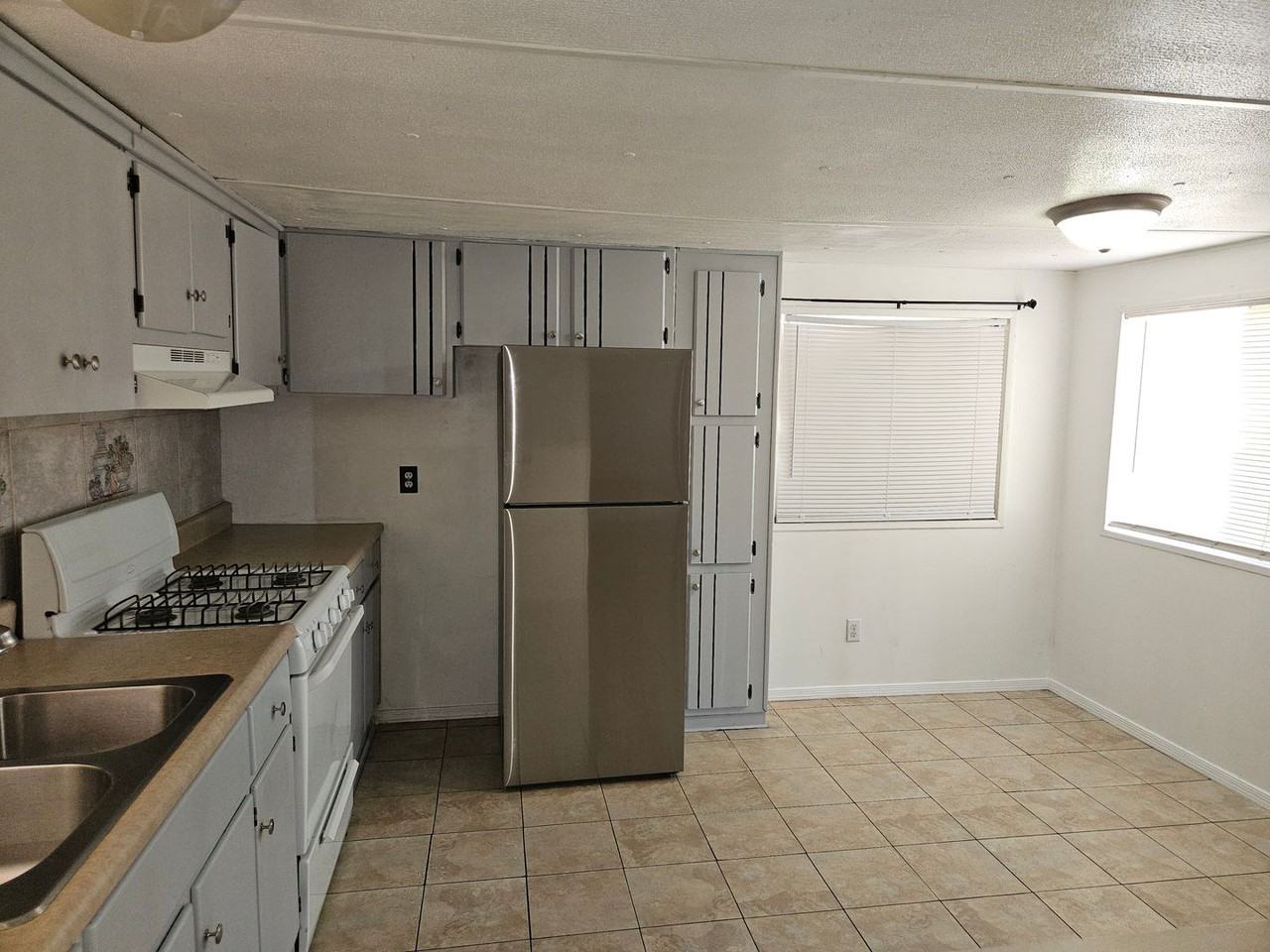 1900 Diamond Dr - Photo 6 of 17