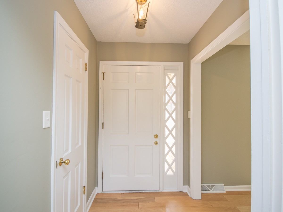 11915 Us Highway 31 - Photo 2 of 30