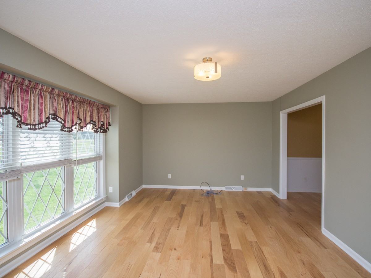 11915 Us Highway 31 - Photo 3 of 30