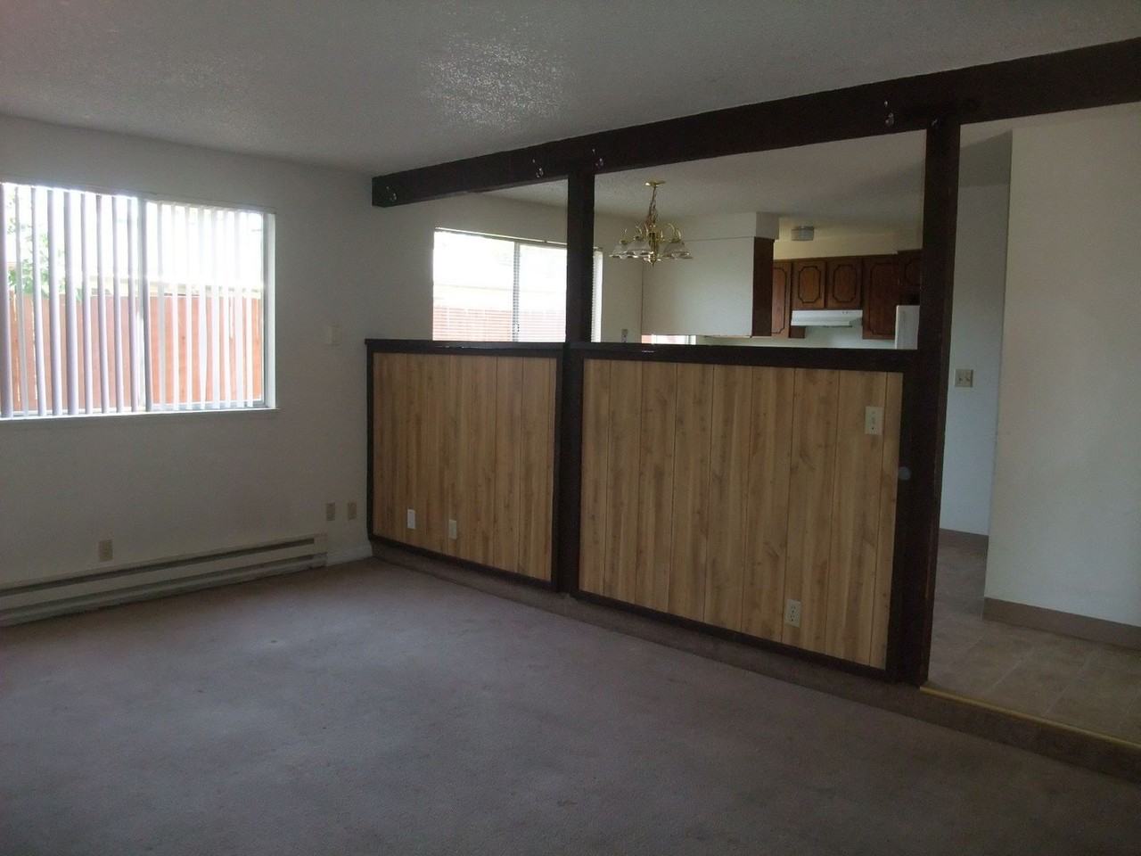 1954 Nw Hayes Ave - Photo 2 of 11