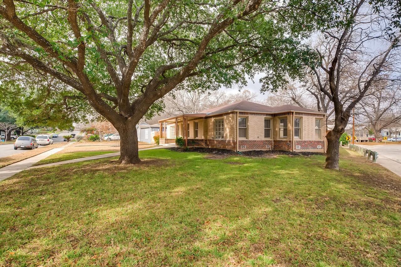 405 Quentin Dr - Photo 3 of 27