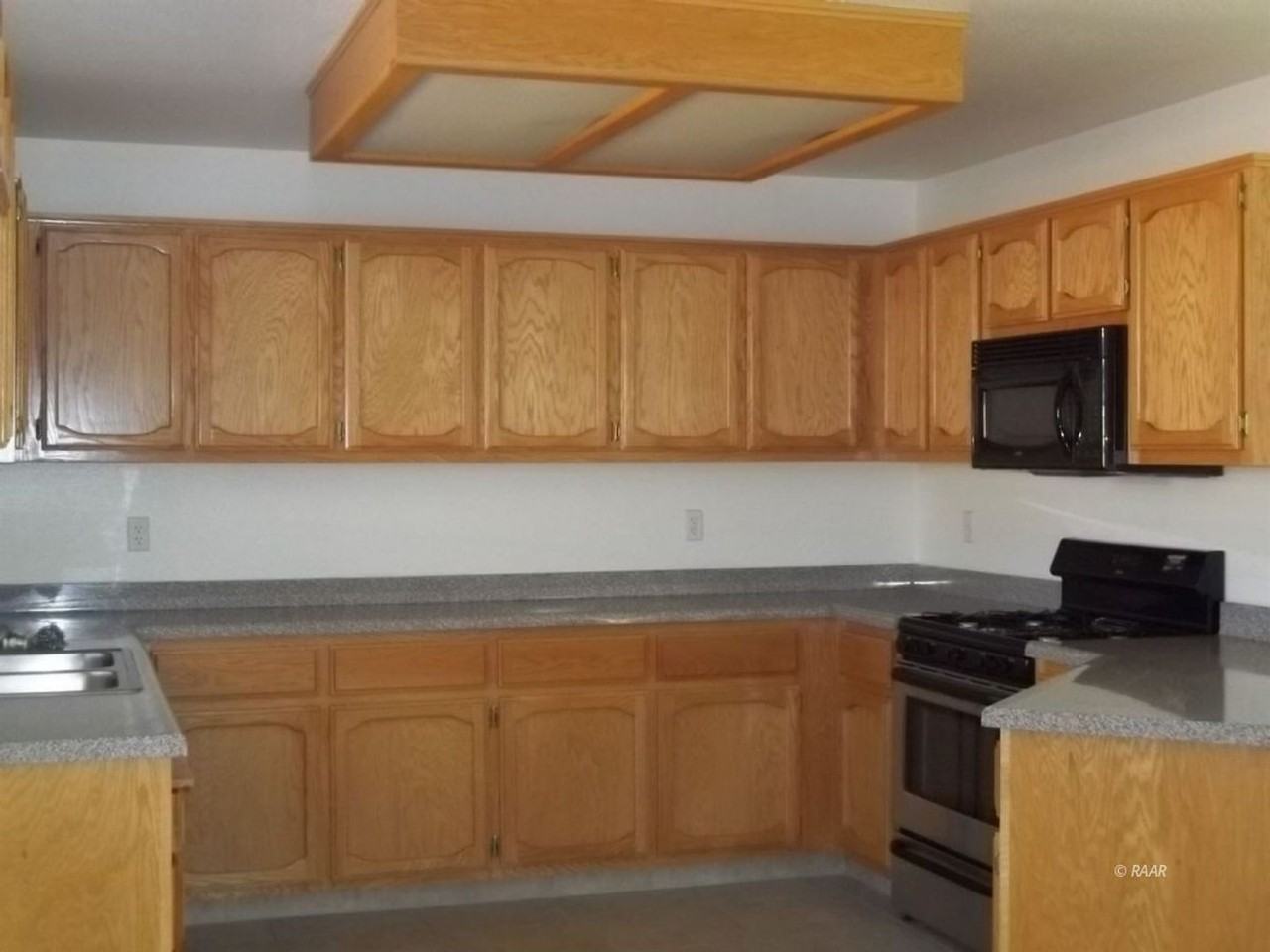 1132 Porter St - Photo 6 of 12