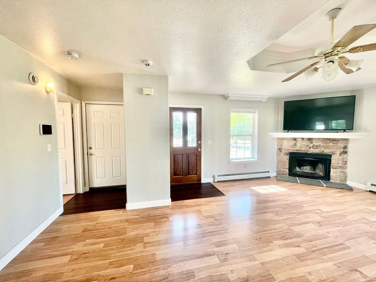 2533 Eltham Park Ct - Photo 2 of 12