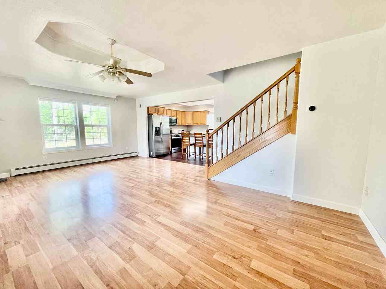 2533 Eltham Park Ct - Photo 3 of 12