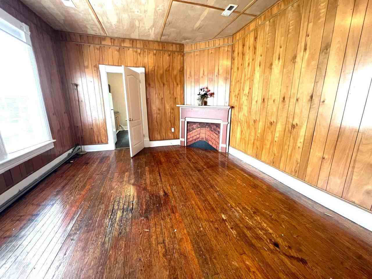 707 Windsor Ave #2 - Photo 3 of 8