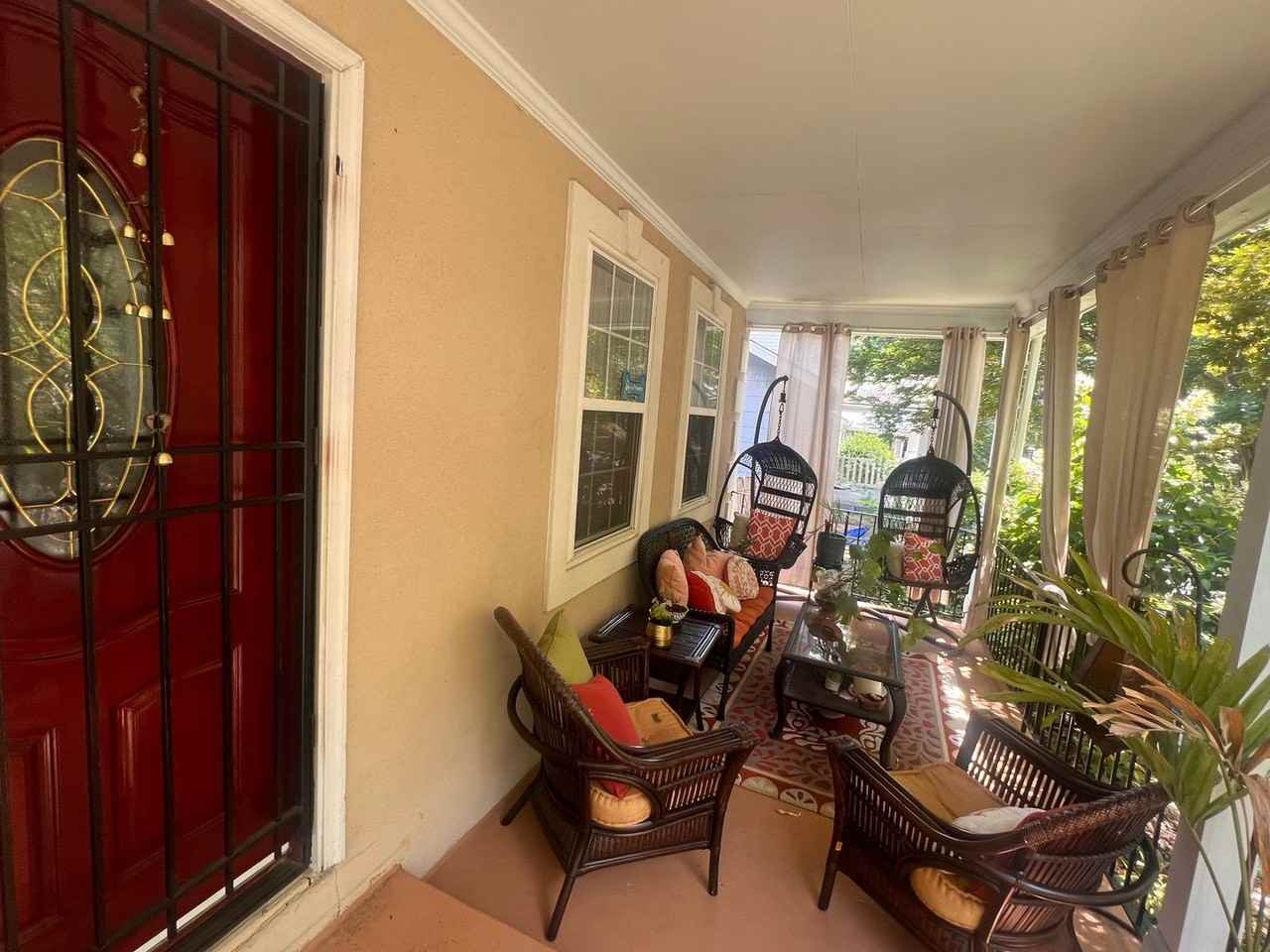 2872 Perry St Ne - Photo 3 of 50