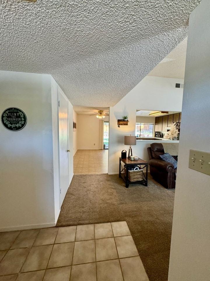 8360 Streng Ave - Photo 2 of 28