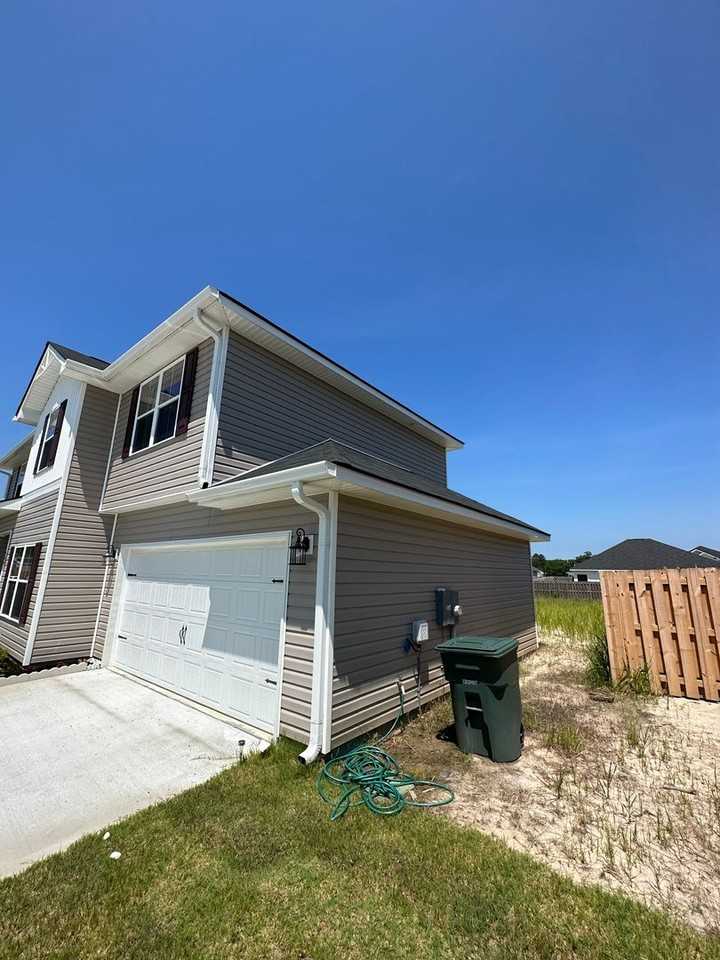 544 Abode Ave - Photo 2 of 33