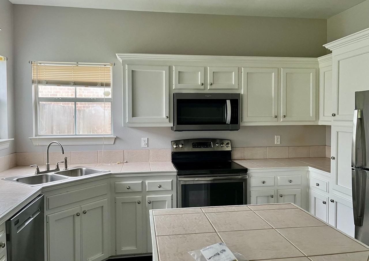 303 Briarhaven Dr - Photo 5 of 21