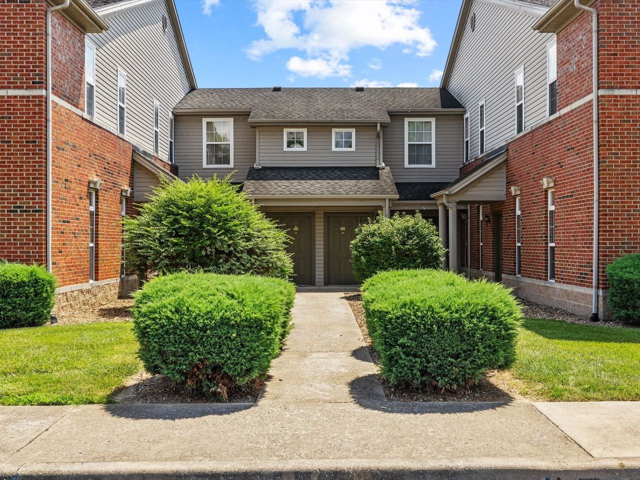 8580 Lincoln Ave - Photo 2 of 29