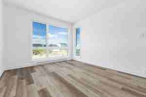 featured image of 384 Rue des Becs-Scie