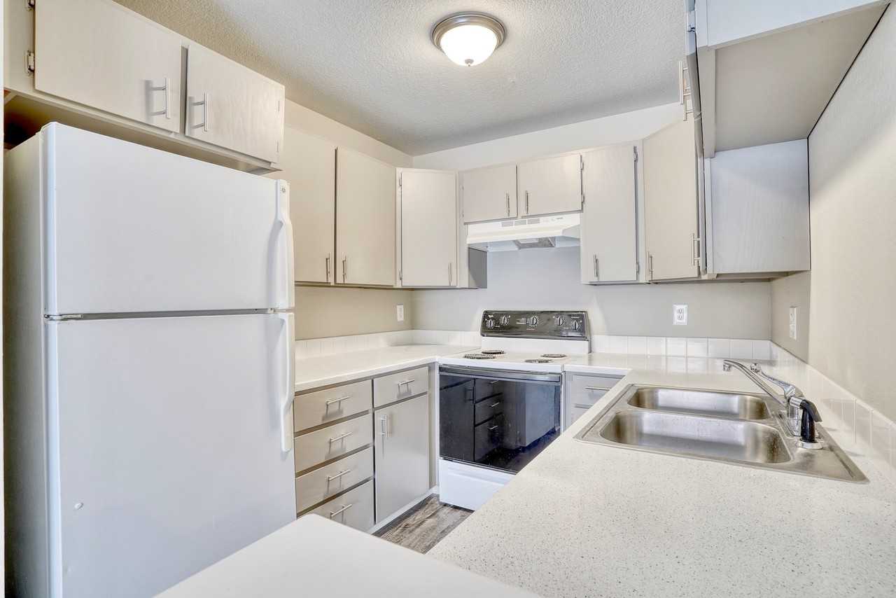 Montview Meadows - Photo 5 of 40