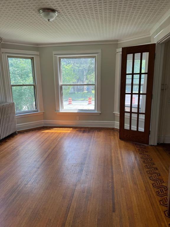 1075 Genesee St - Photo 2 of 8