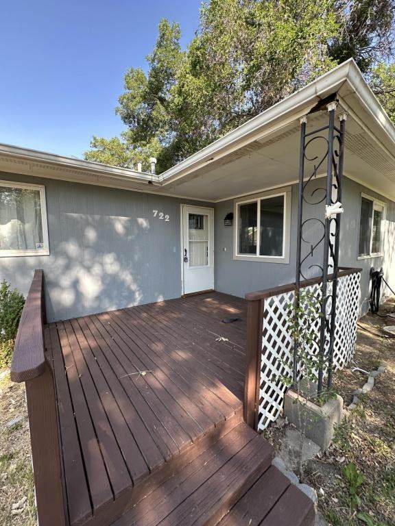 722 Locust Ave - Photo 2 of 11